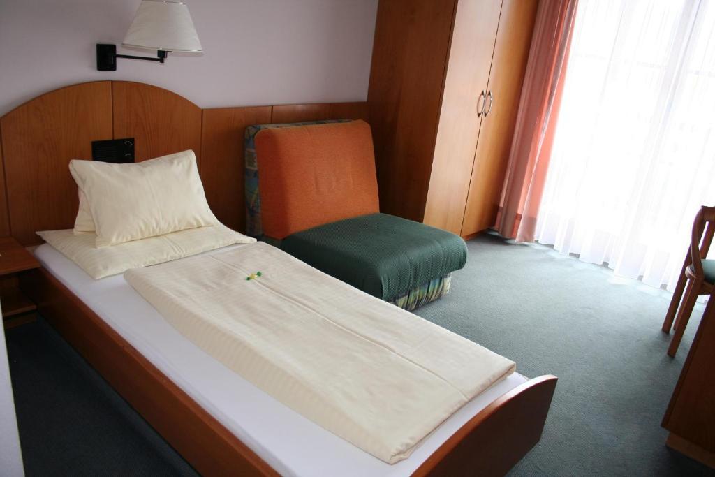 Hotel Edlingerwirt - Sauna & Golfsimulator Inklusive 스피탈안더드라우 객실 사진